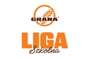 Na obrazie widnieje logo w kolorach pomarańczowym i brązowym. W górnej części znajduje się napis „GRANA” z symbolem kłosa zboża w okręgu. Poniżej widnieje duży pomarańczowy napis „LIGA”, a pod nim mniejszym, brązowym pismem odręcznym – słowo „Szkolna”.